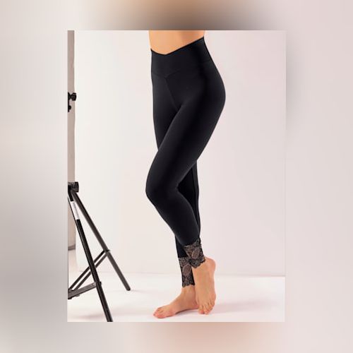 ALAÏA LEGGING SCULPTANT EN JERSEY Noir