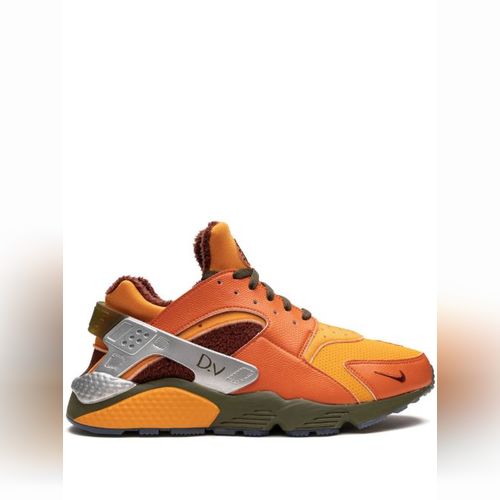 Nike air huarache 5.5 orange on sale