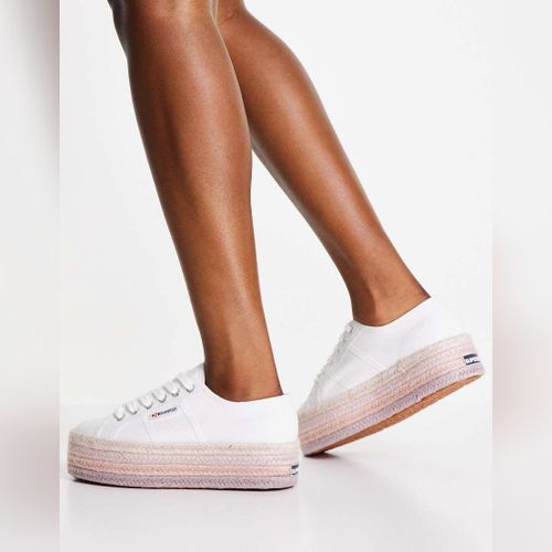 Chaussures Superga Blanc pour Femme Modalova