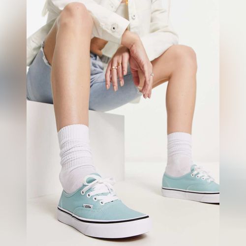 Vans bleu clair hot sale