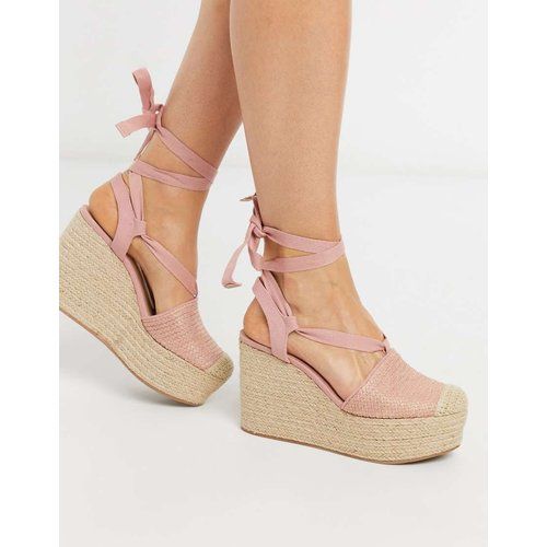 sandales compensées stradivarius